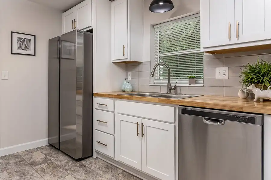 817 Opal Street project photograph 14