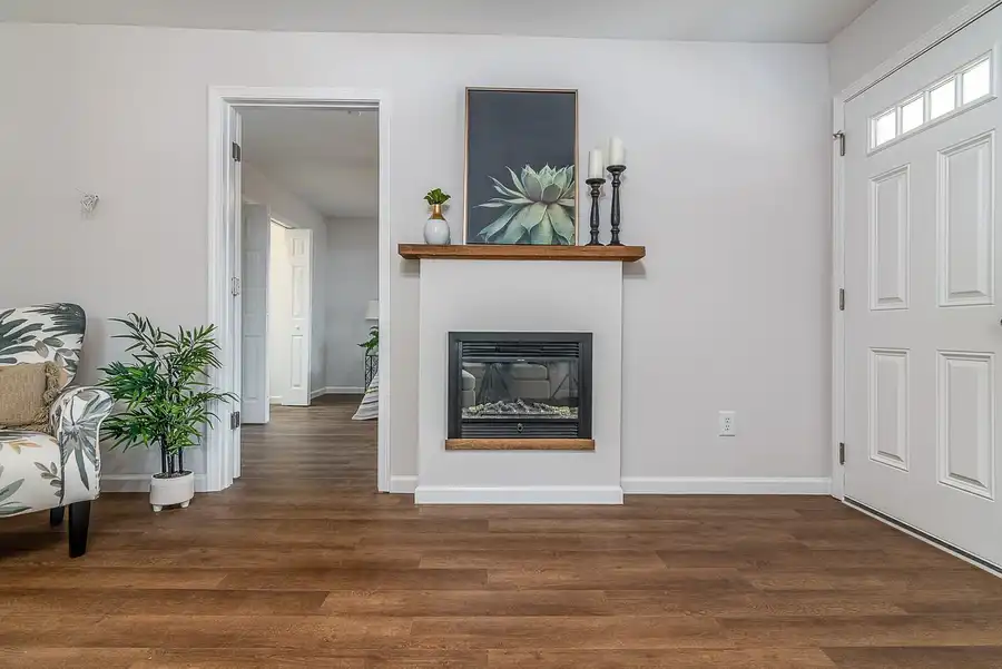 831 Opal Street project photograph 20